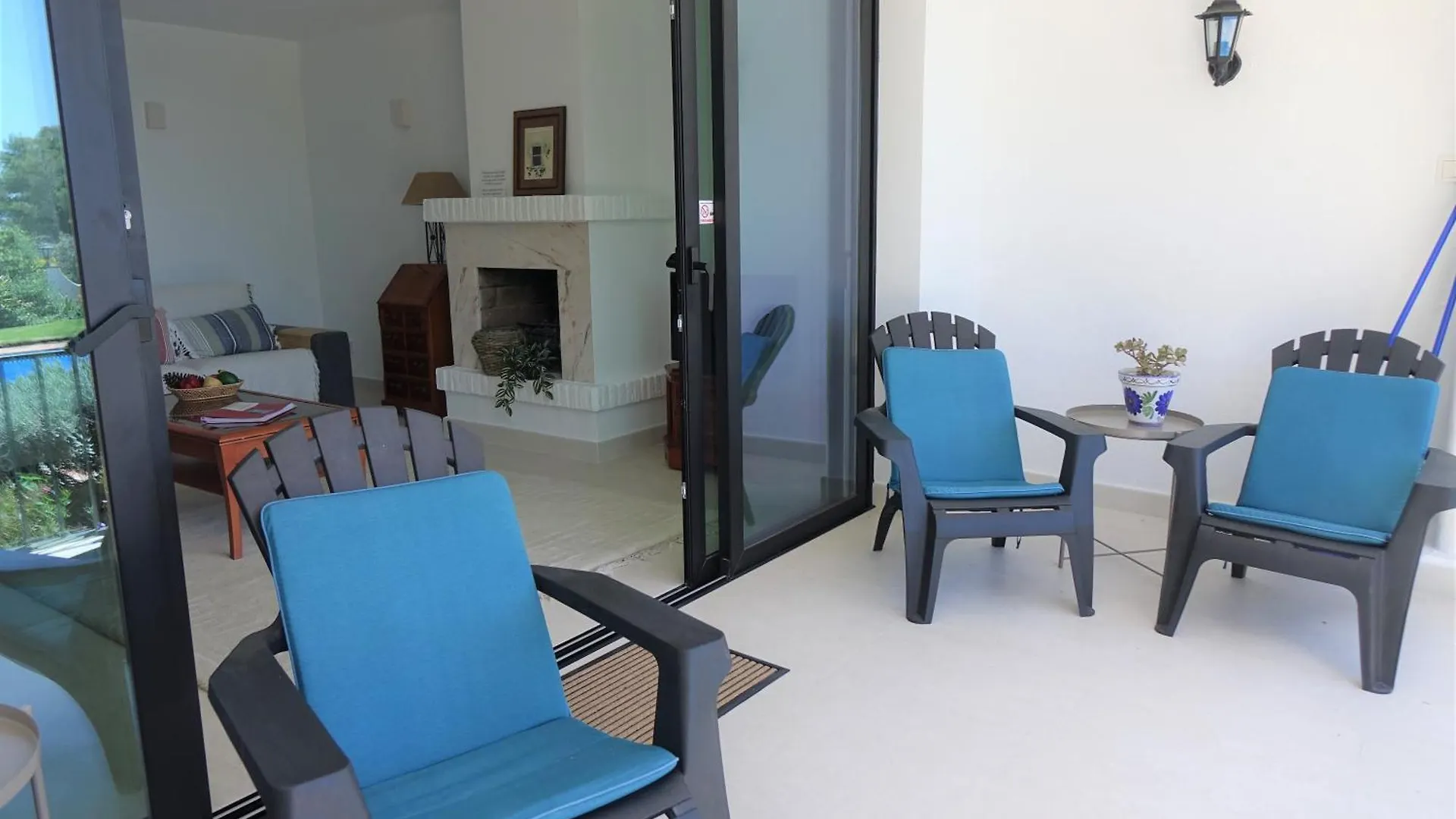 Residencia La Fuente Daire Mijas İspanya