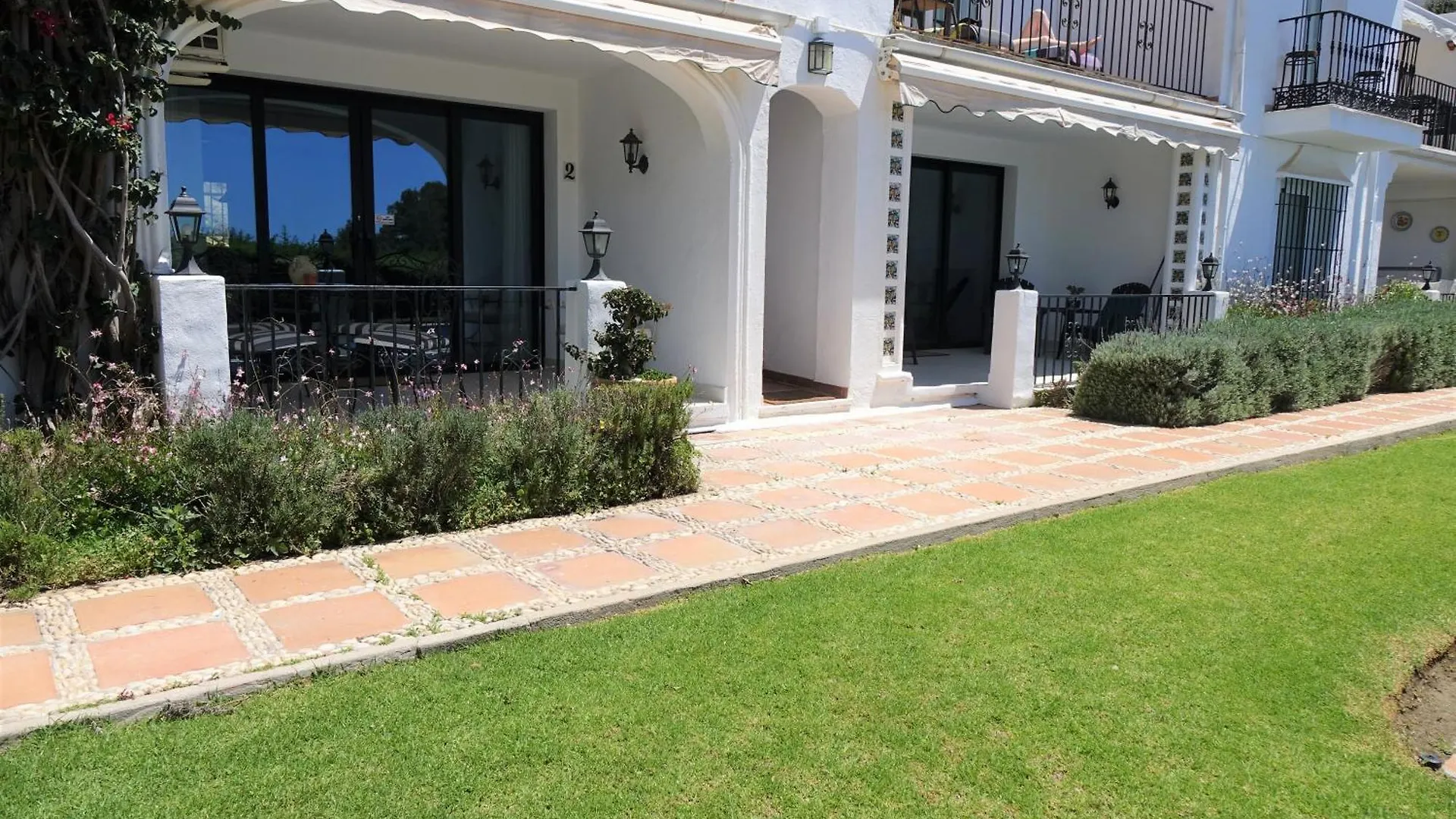 דירות מיחאס Residencia La Fuente 0*,